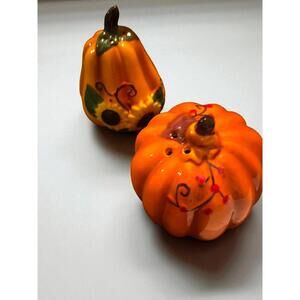Ceramic Pumpkin and Gourd S&P Shakers Fall Autumn Thanksgiving Sunflowers SEE